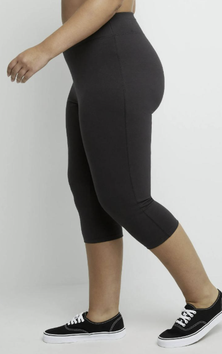Just My Size Women's Stretch Jersey Capri Leggings, 19.5" (Plus ) Black